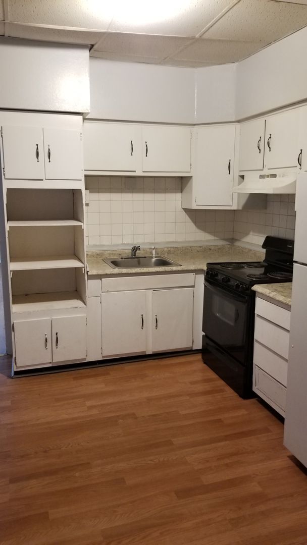 Foto del edificio - 6243 Elmwood Ave
