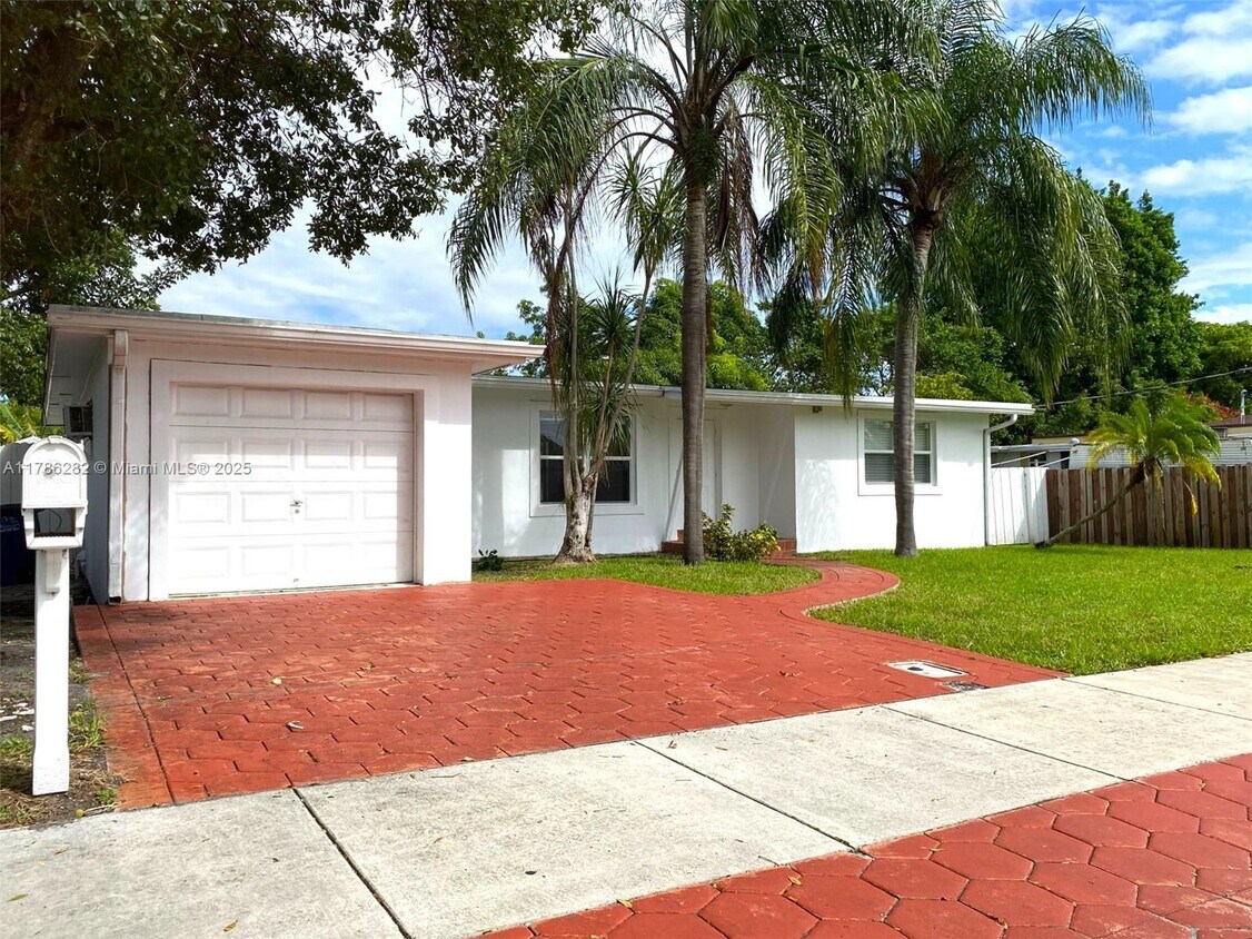 Primary Photo - 622 SW 6th St