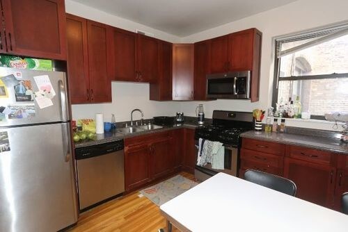 Foto del edificio - 920 W Belle Plaine Ave