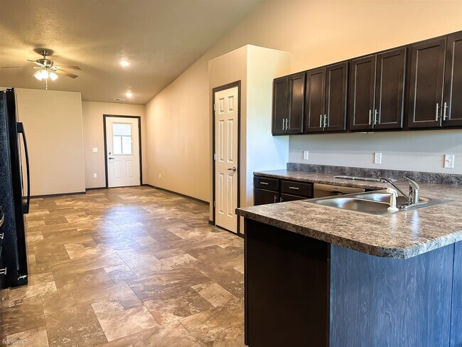 Foto del edificio - 3 br, 2 bath Townhome - Prospect Townhomes