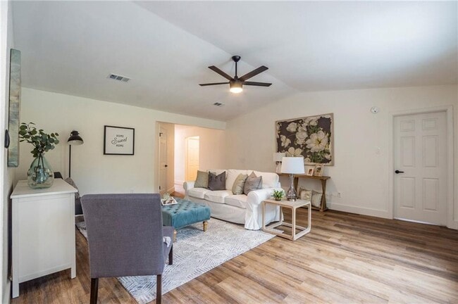 Building Photo - 3205 Kittyhawk Cv