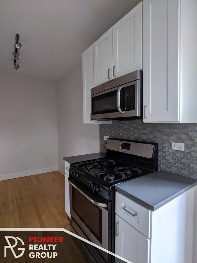 Foto del edificio - 2329 N Rockwell St