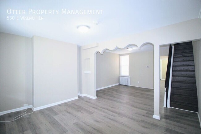 Foto del edificio - 530 E Walnut Ln