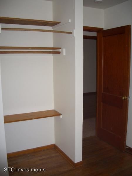 Building Photo - 4 br, 1 bath House - 716 N. Albert