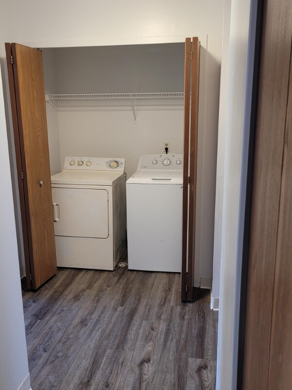 Foto del edificio - 4055 Puritan Ave