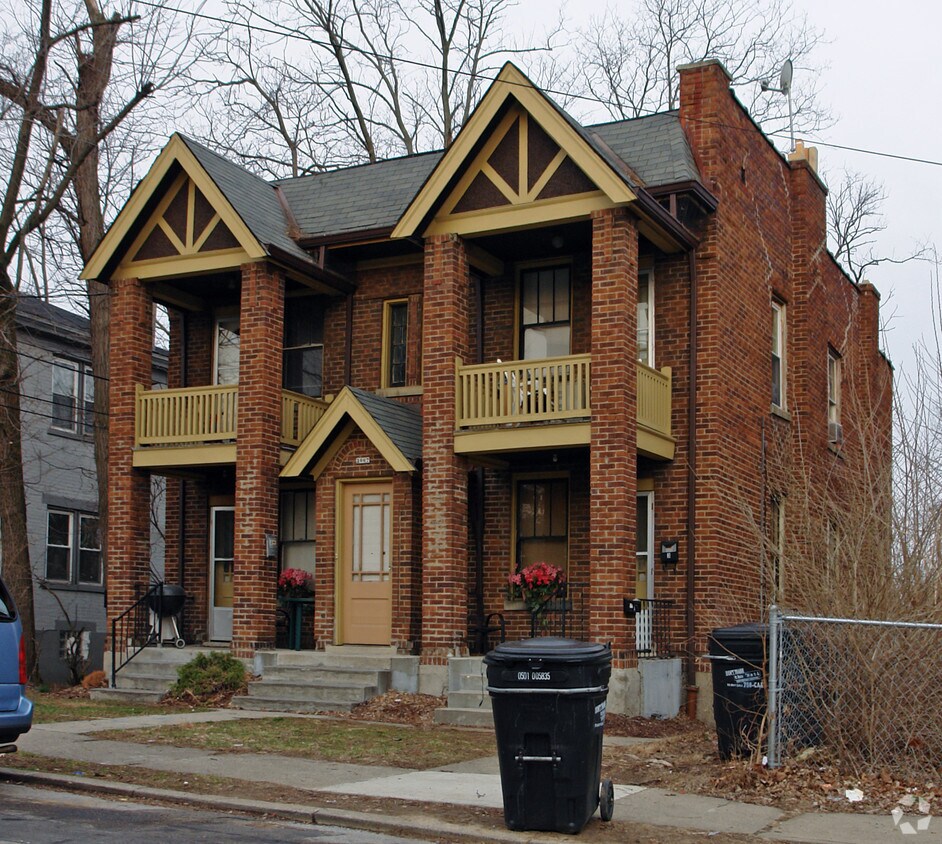 Building Photo - 3067 Mathers St