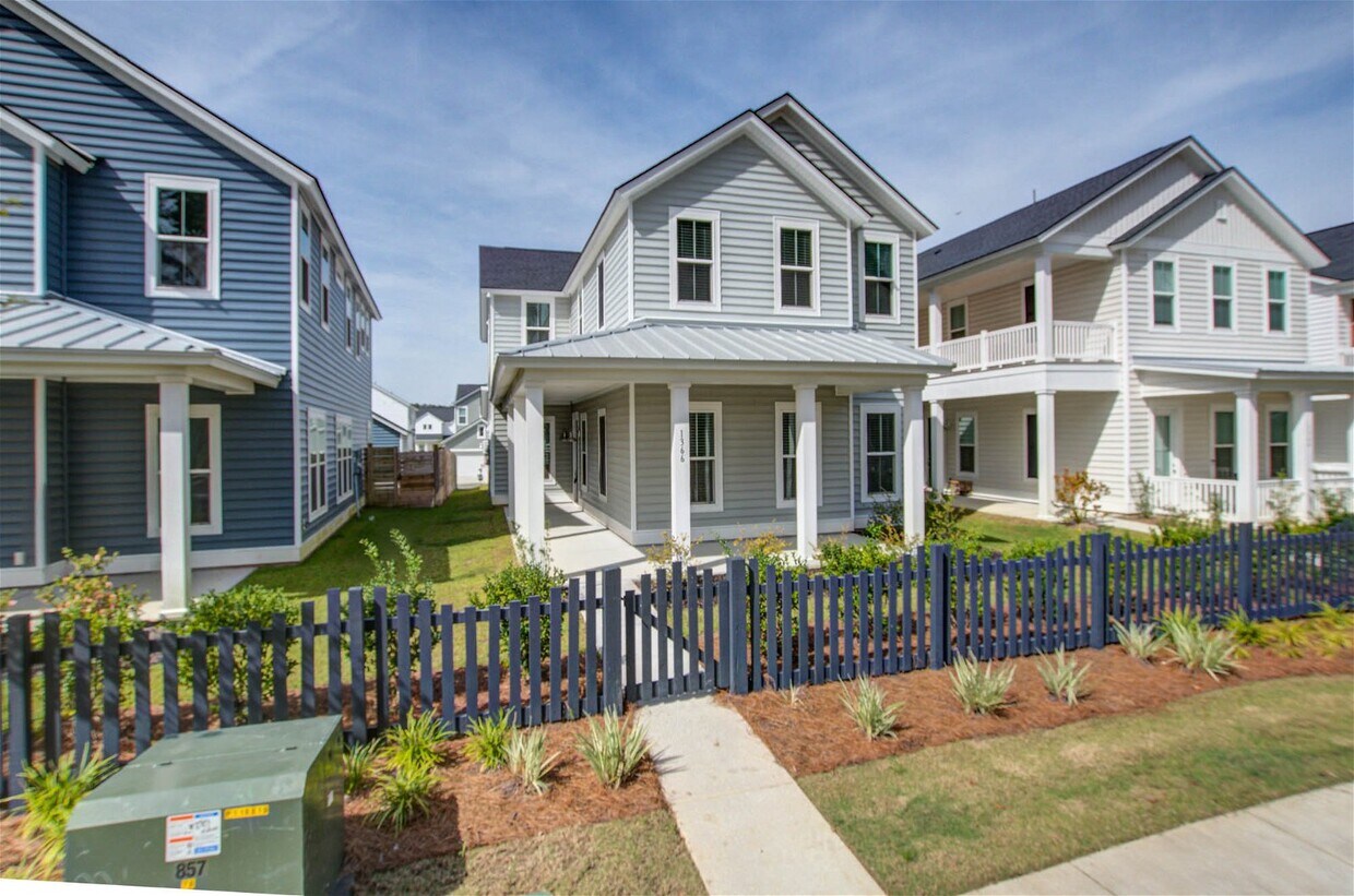 1366 Clay Fld Trl, Ridgeville, SC 29472 House Rental in Ridgeville