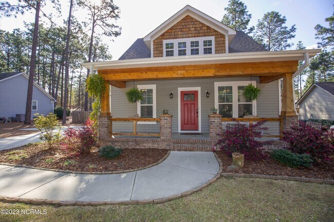 Building Photo - 120 Lake Hills Rd