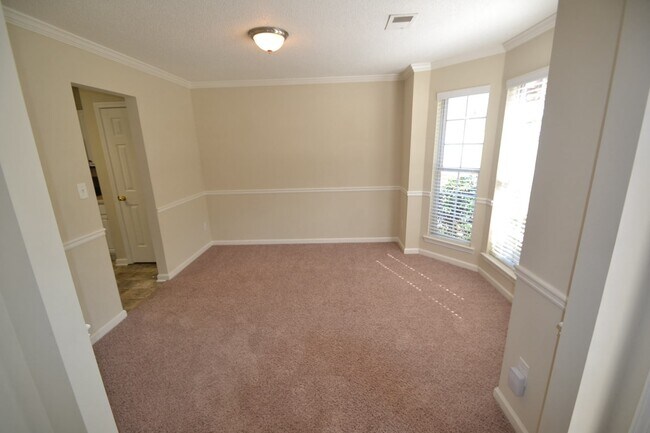 Foto del edificio - 3739 Summit Trce