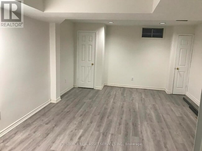 Building Photo - 155 Highland Crescent