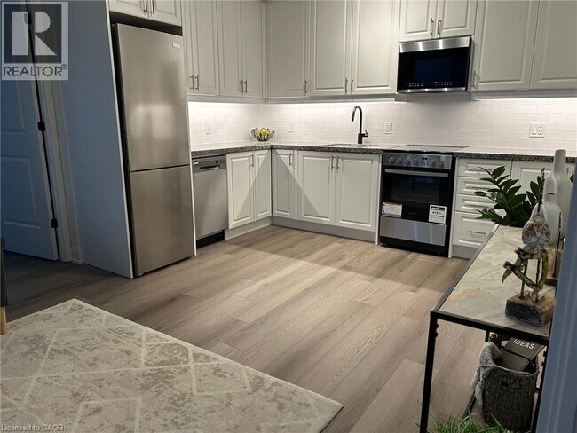 Photo du bâtiment - 2333 Khalsa Gate