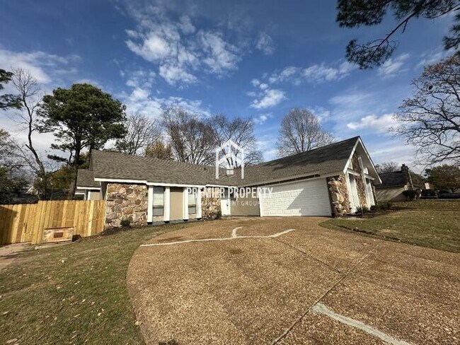 Foto del edificio - 6034 Tall Willow Dr