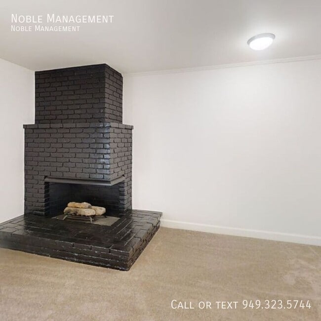 Foto del edificio - 13022 Yorba St