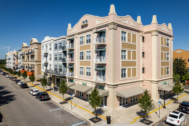 Building Photo - The Flats At Avalon Park