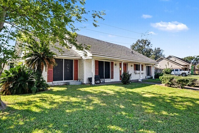 Foto del edificio - 5001 Glenhaven Dr