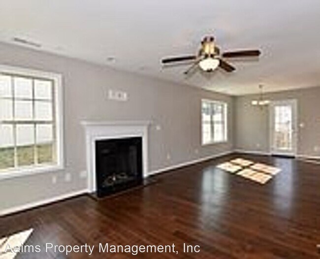 Building Photo - 3 br, 2.5 bath House - 68 New London Harbor