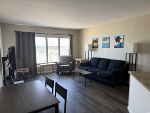 Building Photo - 1605 S Ocean Blvd