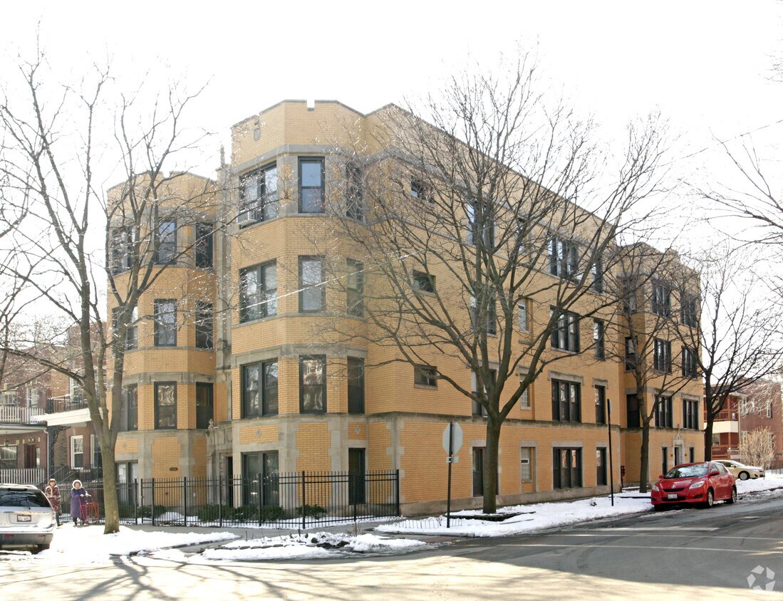 13071309 W Rosemont Ave, Chicago, IL 60660 Apartments in Chicago, IL