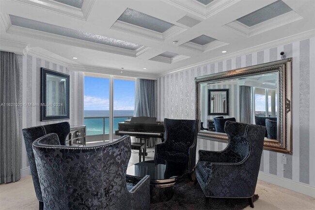 Building Photo - 5025 Collins Ave