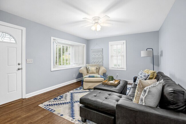 Foto del edificio - 317 Crafton St
