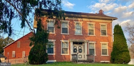 Building Photo - 10491 RIVER Rd