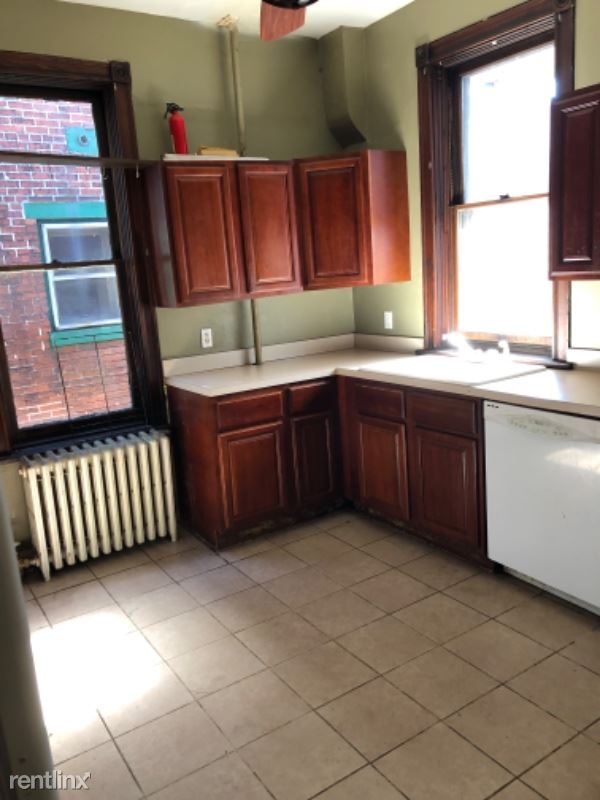 Foto principal - 4 br, 2 bath House - 241 Maclay St