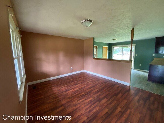 Building Photo - 3 br, 1 bath House - 2103 Fernwood Dr