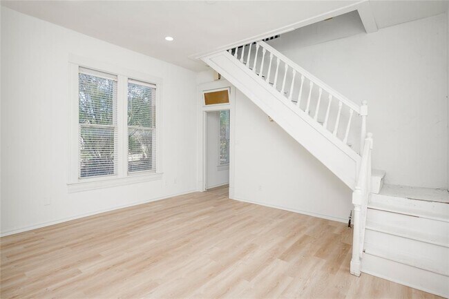 Foto del edificio - 81 San Marcos St