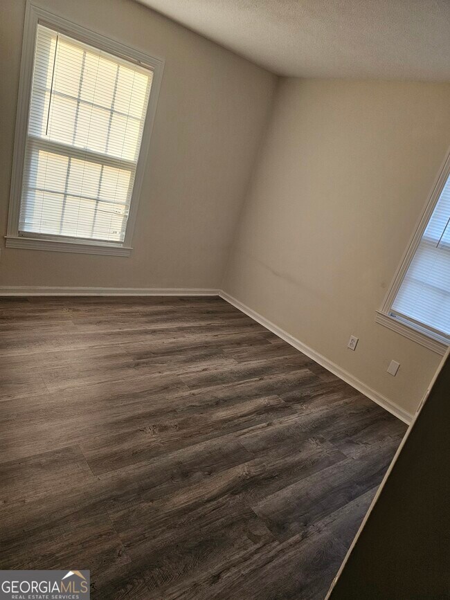 Foto del edificio - 2001 Flannery St SW