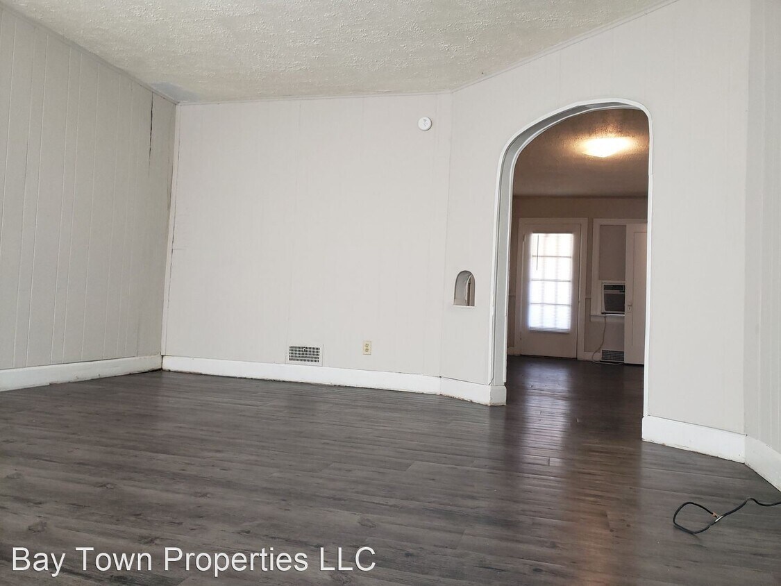 Foto principal - 2 br, 2 bath House - 1504 N Summit #1