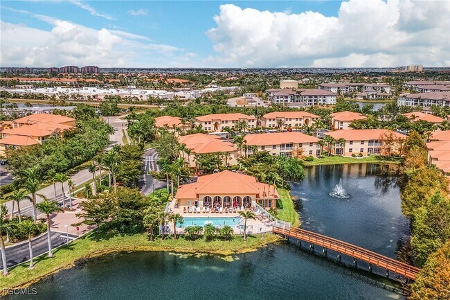 Foto del edificio - 15571 Bellamar Dr