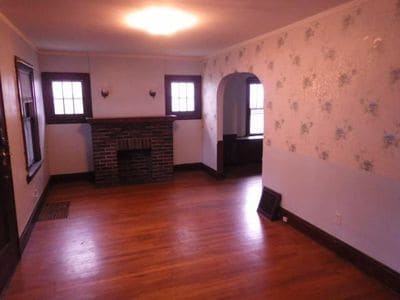 Living Room - 803 Clyde St