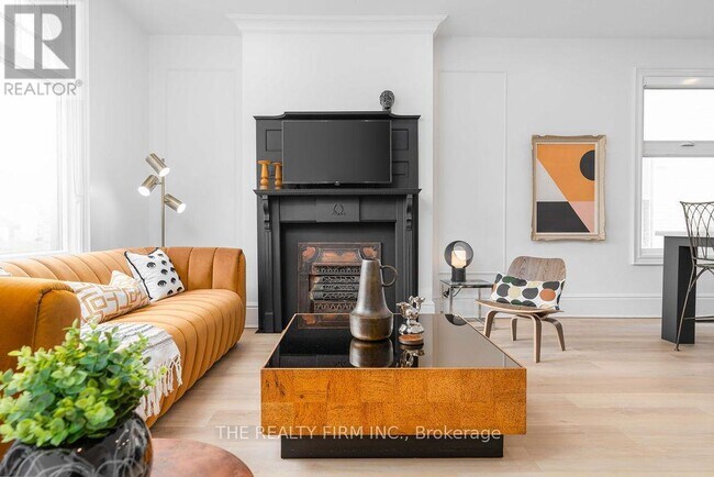 Photo du bâtiment - 304 Oxford St E