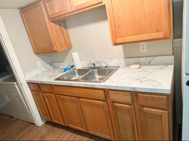 Photo - 3909 Southern Pkwy Apartment