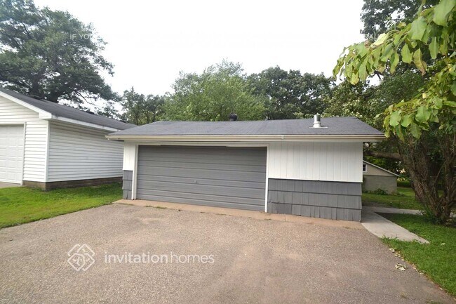 Foto del edificio - 6536 Arthur St NE