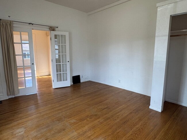 Foto del edificio - 1010 White Ave