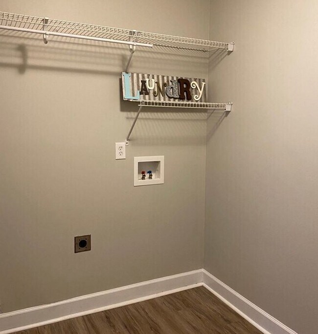 Foto del edificio - NEW LISTING!!!!