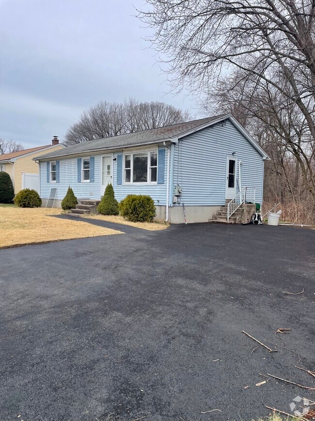 Houses For Rent in Chicopee MA 4 Homes