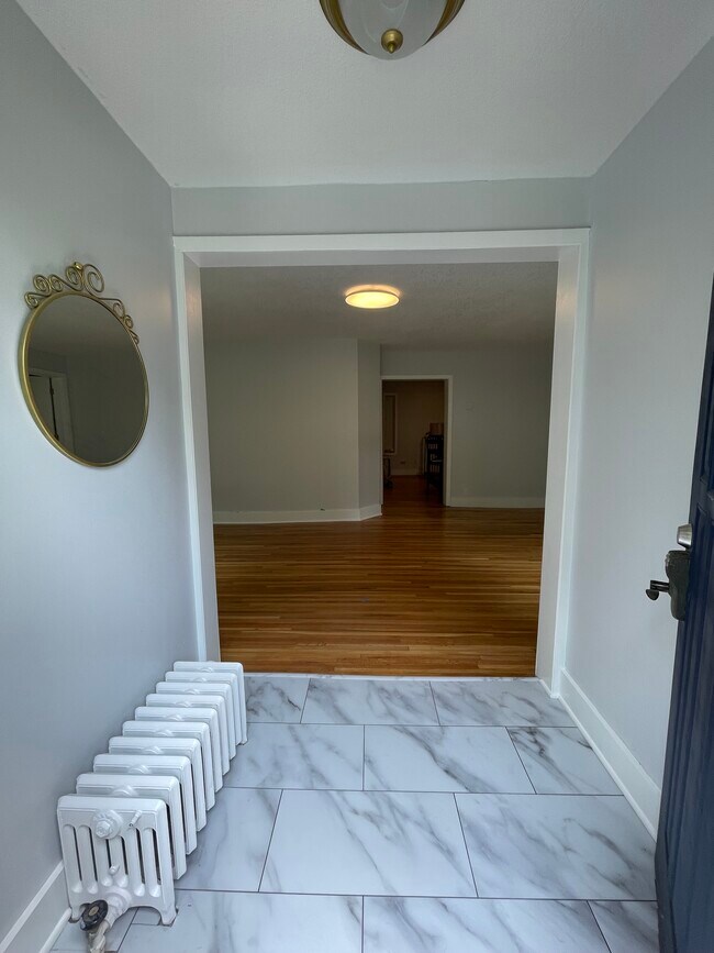Foto del edificio - 5151 36th Ave S