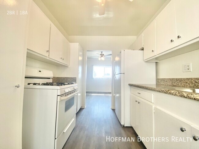 Building Photo - 7607 Fountain Ave Los Angeles, CA 90046