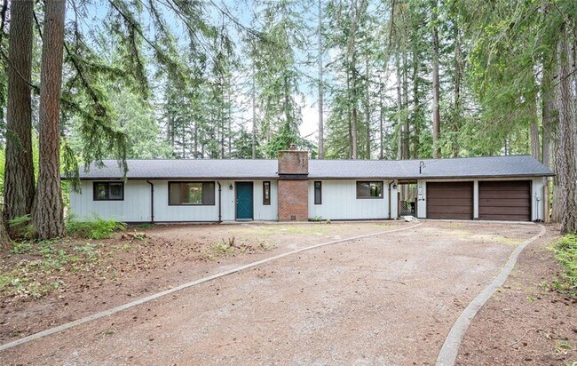 Foto del edificio - Spacious Rambler Retreat Nestled on an Acr...