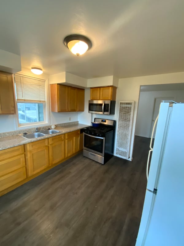 Building Photo - 634 Pacific Ave