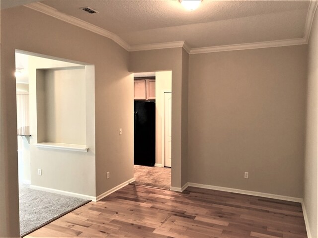 Building Photo - 4699 Pine Lake Drive