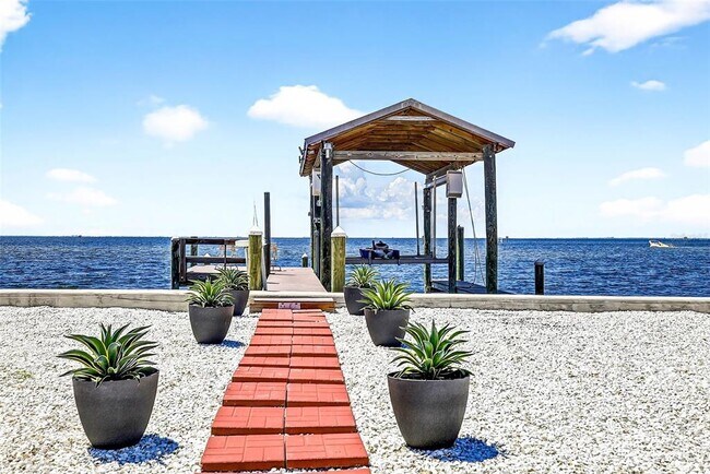 Foto del edificio - 3532 W Shell Point Rd
