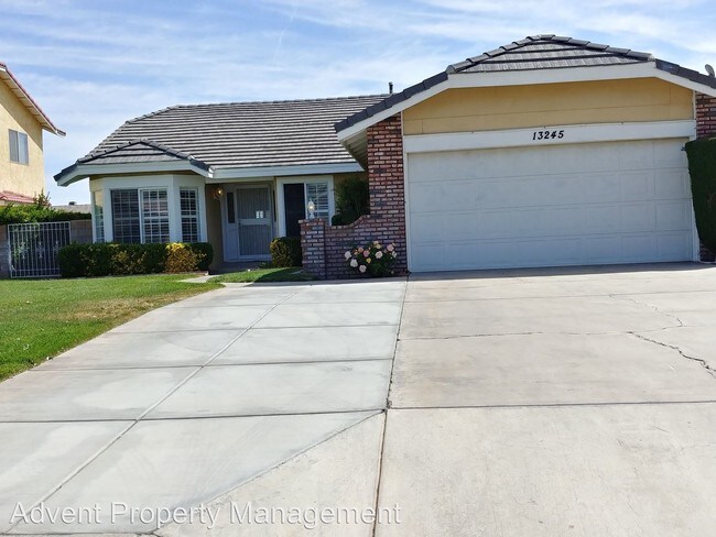 Foto del edificio - 3 br, 2 bath House - 13245 Meteor Dr