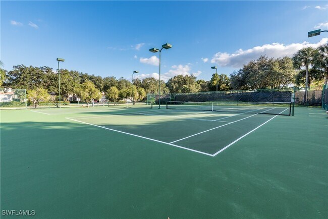 Foto del edificio - 25727 Lake Amelia Way