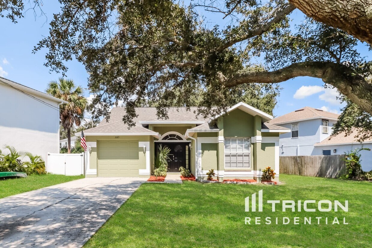 Foto principal - 3323 W Marcum St