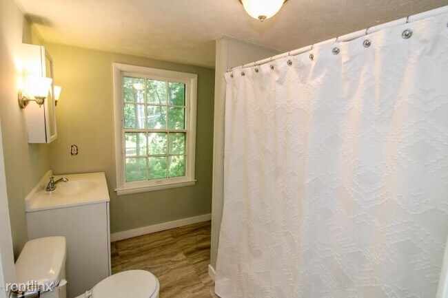 Building Photo - 4 br, 2 bath House - 124 Northlawn Ave