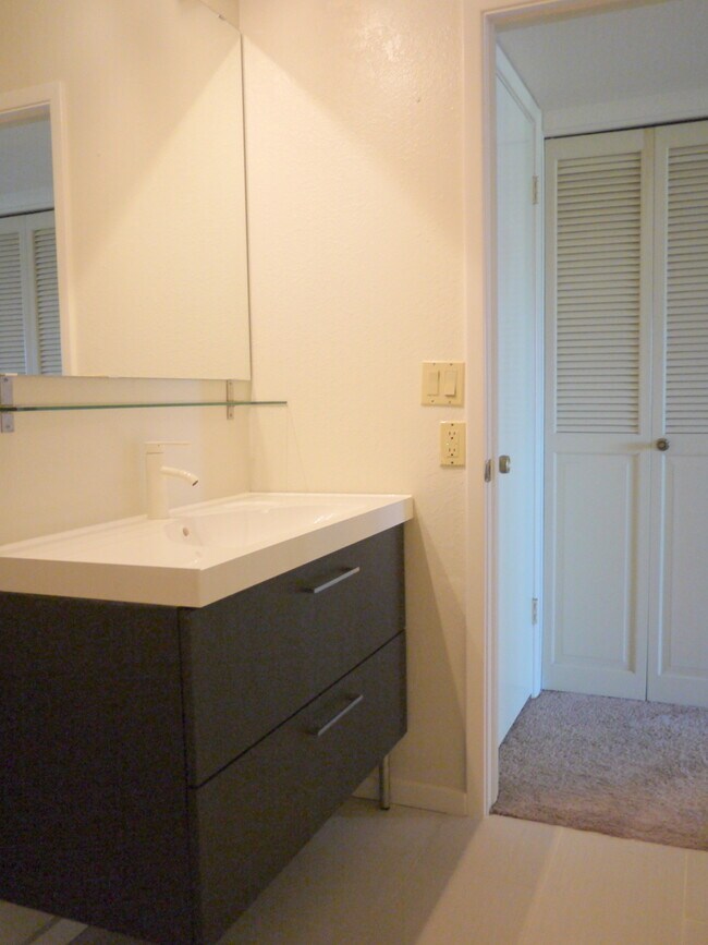 Foto del edificio - Great Location! 1 Bedroom 1 Bathroom Condo near ASU.