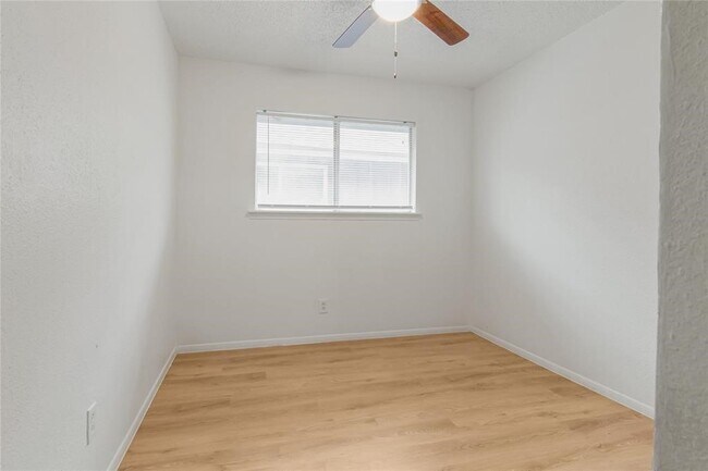 Foto del edificio - 812 Jefferson Ave